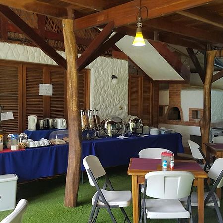 Hotel Bugabutik Puerto Viejo de Talamanca Bagian luar foto