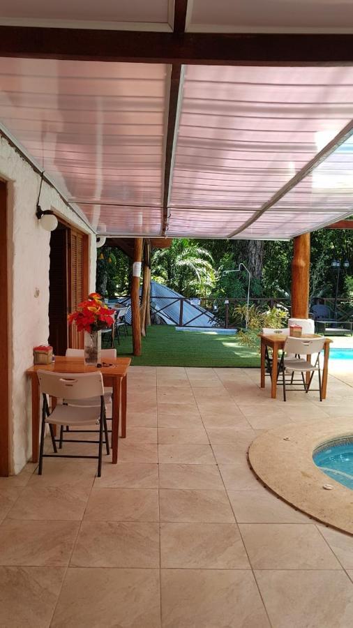 Hotel Bugabutik Puerto Viejo de Talamanca Bagian luar foto